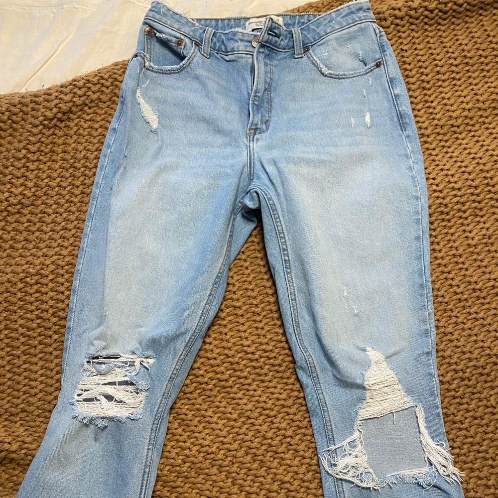 The skinny high rise Abercrombie and fitch jeans size 29 8L